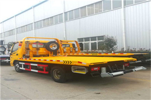 珙县附近拖车救援搭电